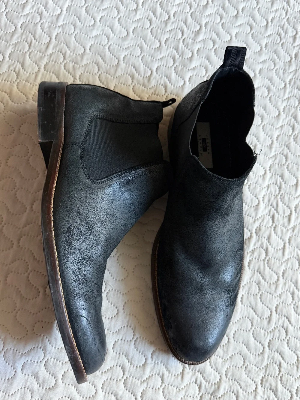 Joseph Abboud Men’s Black Leather Slip-On Boots Subtle Distressed Finish Size 10